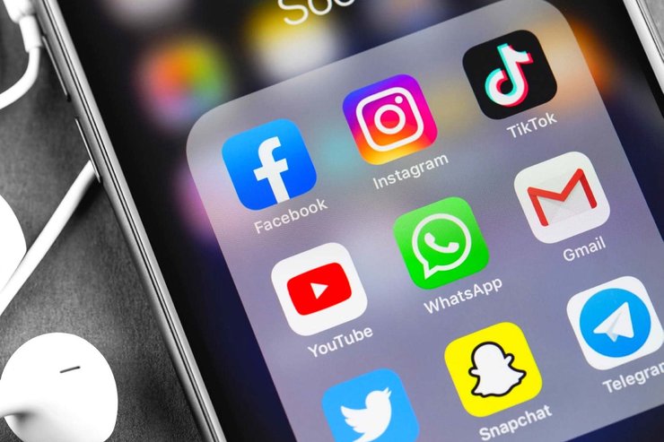 мобільні додатки, мобільний телефон, WhatsApp, Signal, Messenger, Facebook, месенджери