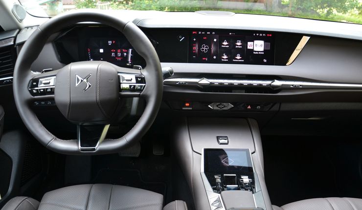 салон дС4, DS 4, новий DS 4, DS 4 2023, DS 4 в Україні