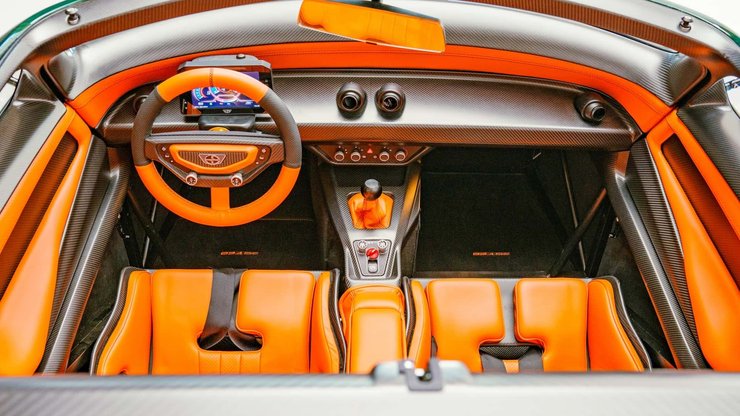 Салон Donkevoort P24