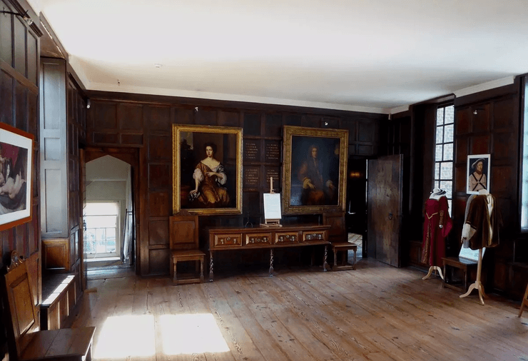 "Проклятий" будинок у Великій Британії, будинок, будинок із привидами, улюблене місце туристів, будинок у центрі міста, моторошні історії,