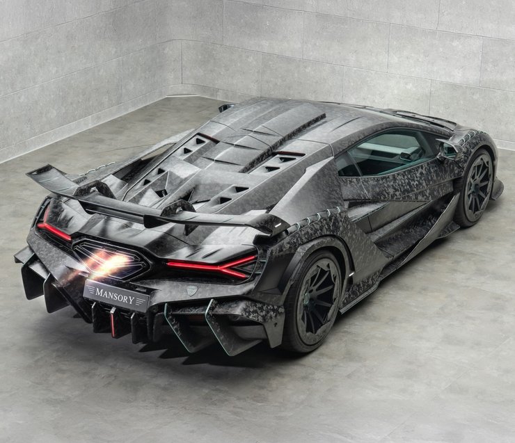 Ламборгини Ревуэлто