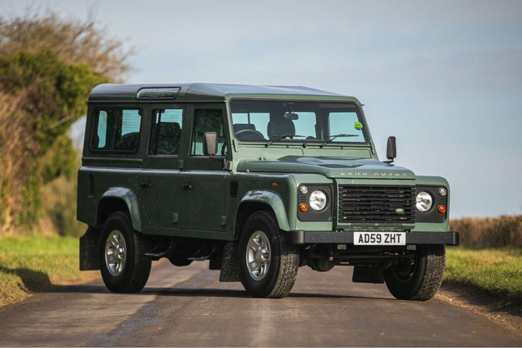 Land Rover Defender 110