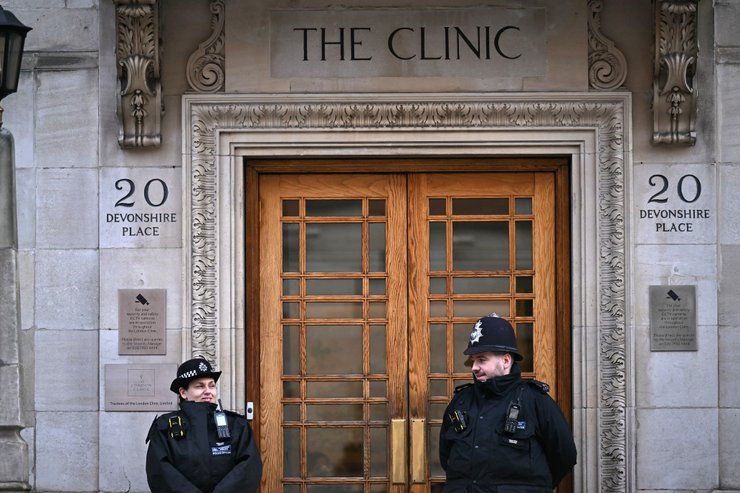 клиника, Лондон, полиция