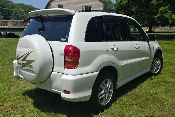 Toyota RAV4, Toyota RAV4 2000, кроссовер Toyota, капсула времени