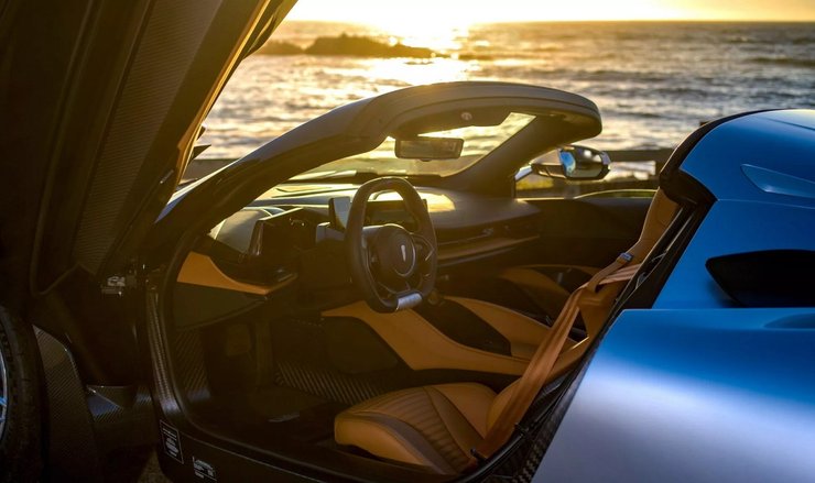 салон Pininfarina Battista Targamerica, Pininfarina Battista, Майкл Джордан, авто Майкла Джордана, суперкар Pininfarina