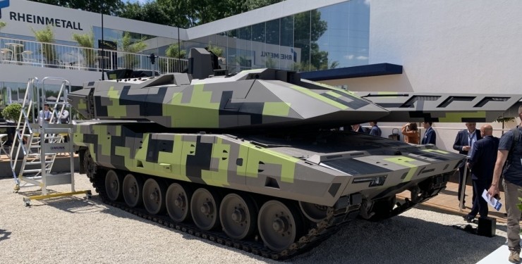 Германия требует более легкий новый танк для Бундесвера 
