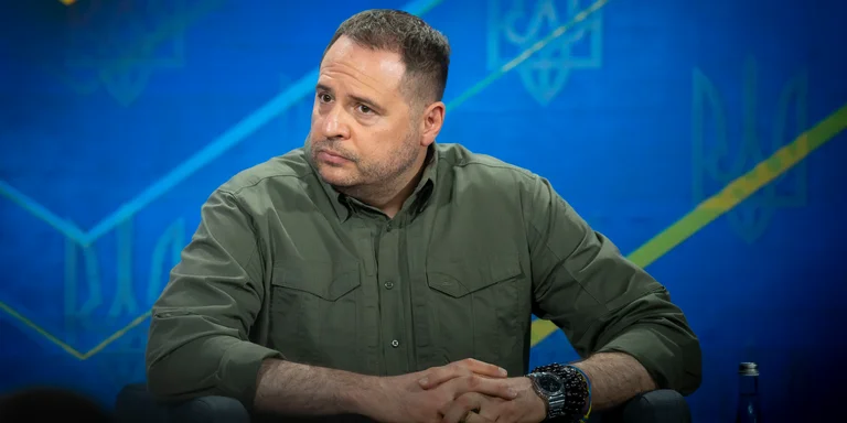 Ермак заявил, что не держит зла на Зеленского из-за отставки: "Он был моим другом"