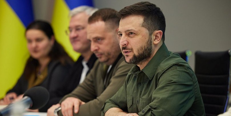 "Новый Ермак" на любой вкус: когда, кого и почему Зеленский назначит руководителем Офиса президента