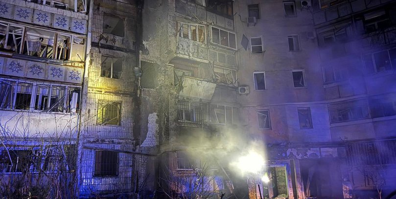 ВС РФ атаковали Украину накануне праздников: разрушены дома, среди пострадавших — дети (фото)