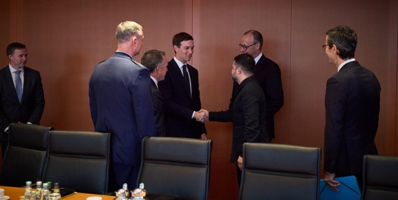 Трамп "доволен" результатами переговоров США с Украиной