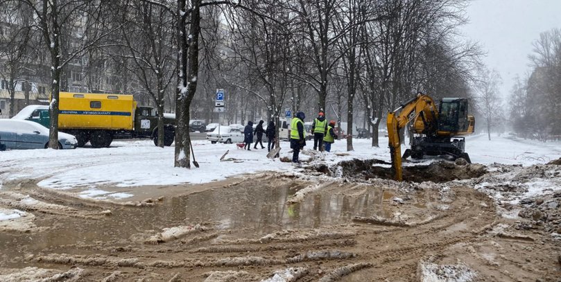 Тріщини у фундаментах, забрудненні водойми та гепатит А: що буде, якщо каналізація в Києві не запрацює