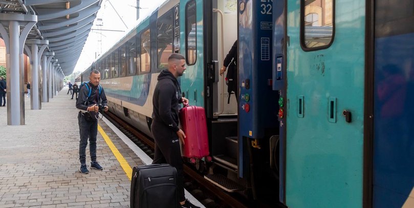 "Укрзалізниця" змінює тарифи у вагонах преміумкласу: ціни залежатимуть від попиту і дат