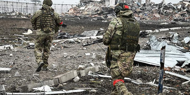 В Купянске идет зачистка: российские солдаты отрезаны от логистики и сдаются в плен