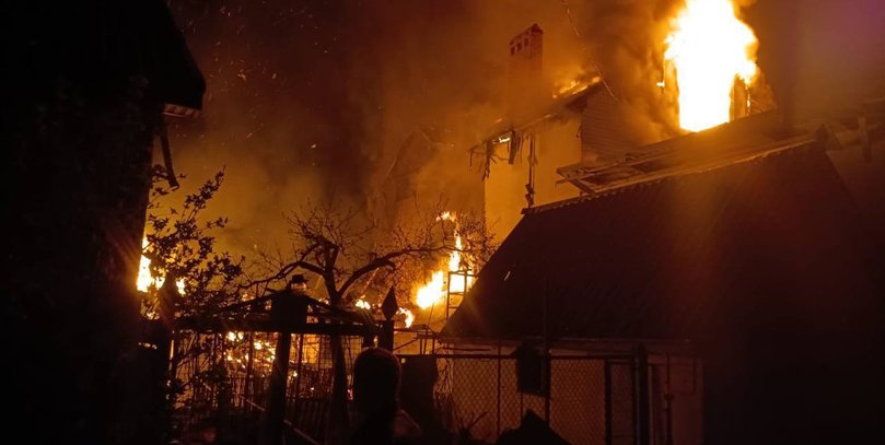 В Одесі "Шахед" влучив у багатоповерхівку, є загиблі: наслідки нічних обстрілів України