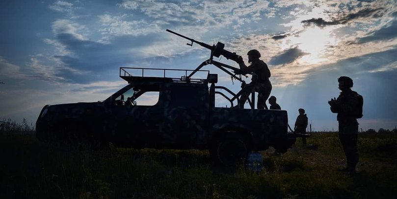 Україна відправила перших фахівців і дрони на Близький Схід: Зеленський розкрив деталі