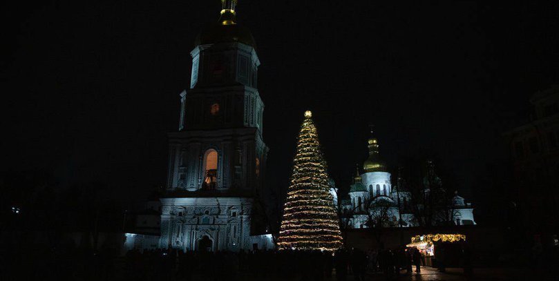 Графики отключений на 1 января: у кого не будет света 11 часов в первый день года