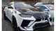 В Киеве среди гаражей обнаружили кроссовер Lamborghini с ярким тюнингом (фото)