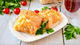 Слоеные пирожки с ветчиной, сыром и помидорами: простой рецепт очень вкусной закуски