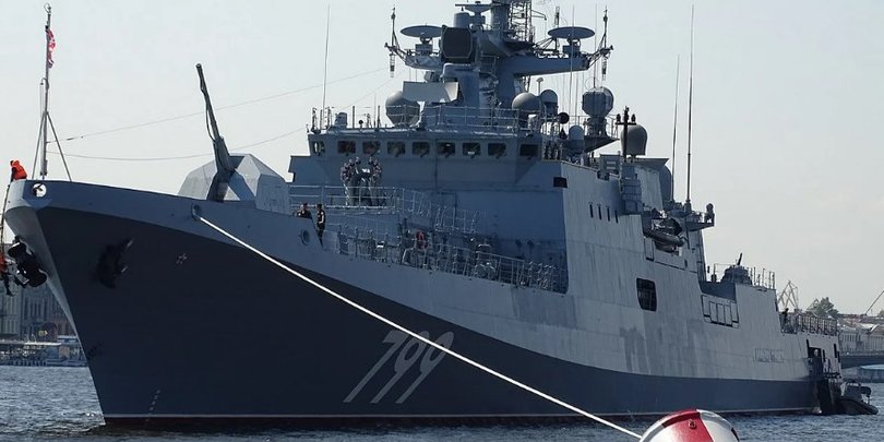 Силы обороны атаковали четыре военных корабля РФ: что это за суда и зачем они нужны РФ