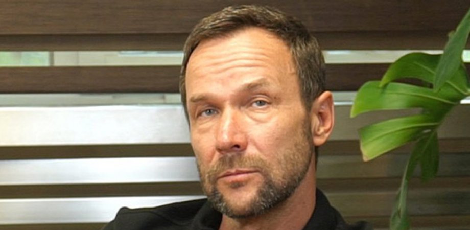 Виталий Антонов