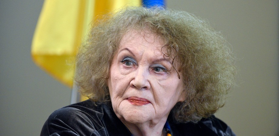 Лина Костенко