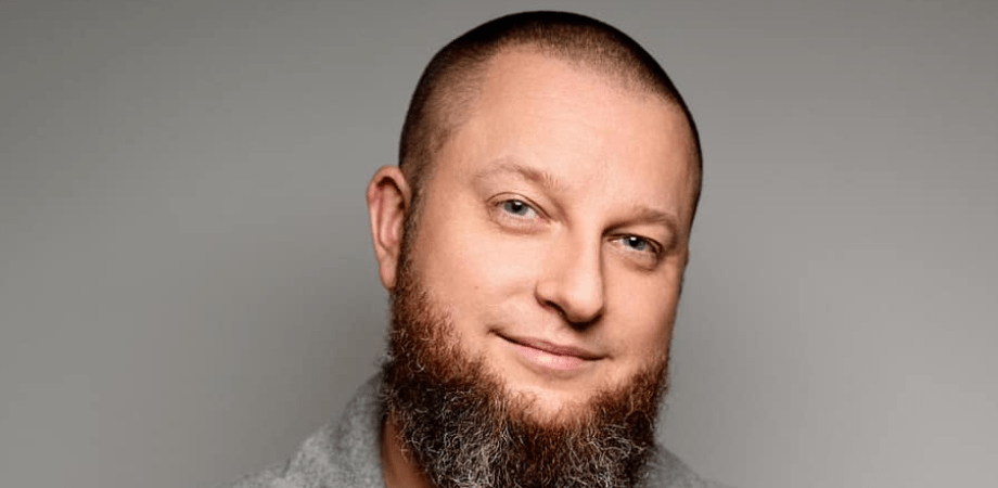 Андрей Ставницер