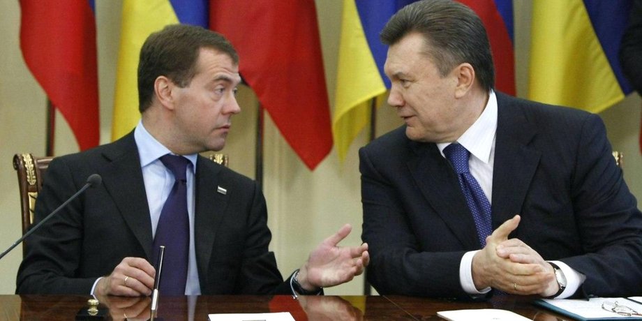 сбу, обыски, харьковские соглашения, госизмена, крым, Янукович и Медведев