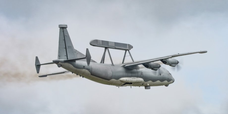 самолет Y-9LG НОАК