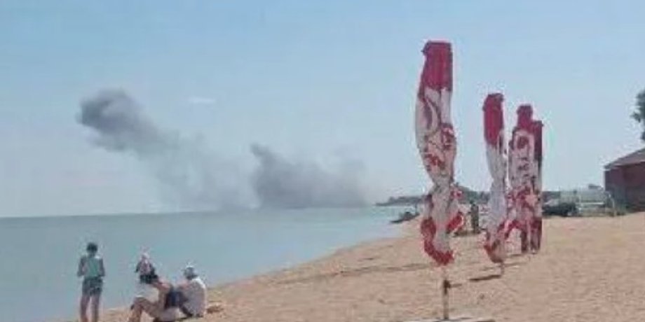 Возле Бердянской косы прогремели сильные взрывы