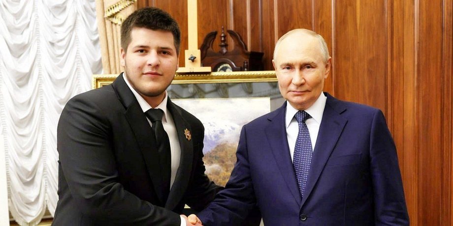адам кадиров у кремлі з Путіним