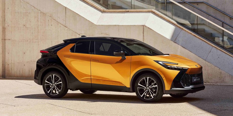 Toyota C-HR 2024, Toyota C-HR, новая Toyota C-HR, кроссовер Toyota