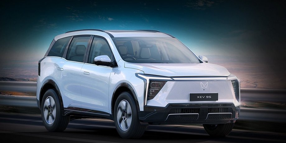 електромобіль Mahindra XEV 9S