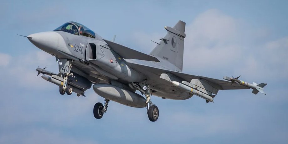Шведский самолет Gripen