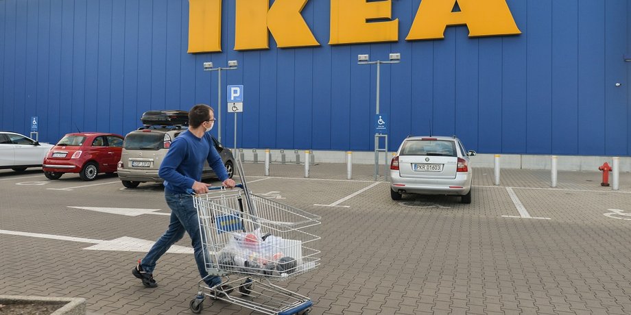 Депутат украл сковородку в IKEA