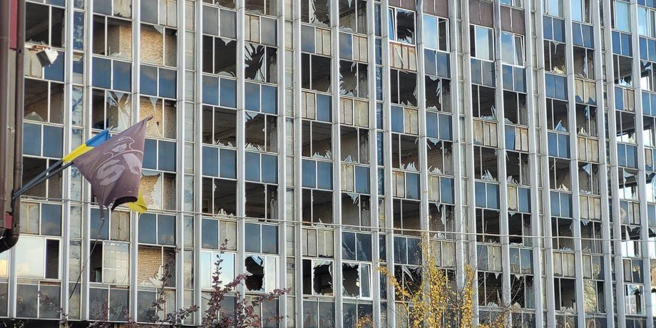 Корпус Института журналистики КНУ, Ночной удар РФ КНУ, обстрел КНУ, КНУ 3 ноября, КНУ Институт журналистики дроны