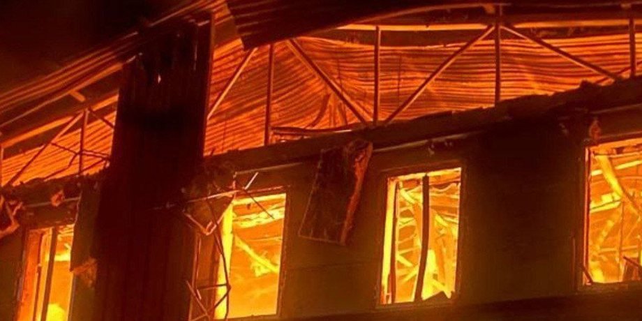 Атака на Кривой рог, пожар, кривой рог, обстрел