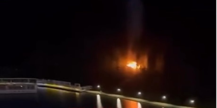 Пожар в Буковеле — огонь охватил детский лагерь