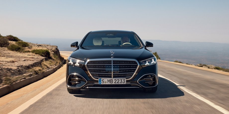 Автомобиль Mercedes S-Class