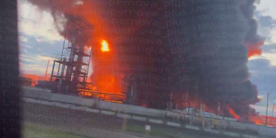 Дрони цієї ночі атакували "НС-Ойл" в Новоспаському пожежа на "НС-Ойл" у Новоспаському після атаки дронів 23 липня