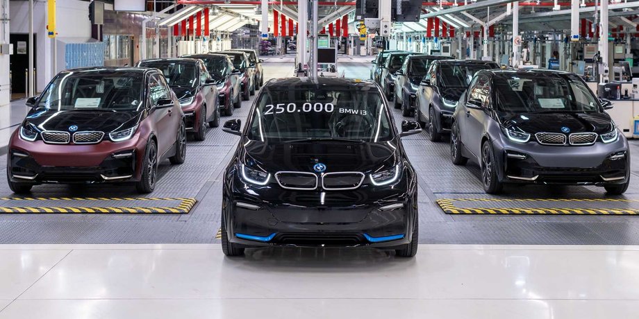 BMW i3, BMW i3 2022, новый BMW i3, электромобиль BMW i3, электрокар BMW i3, производство BMW i3