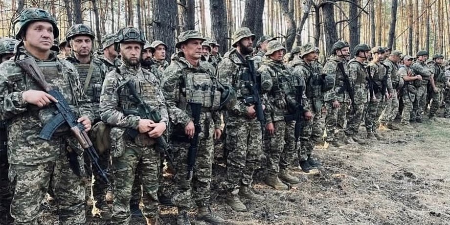 Бойцы полка "Скала" на построении Фото: бойцы полка "Скала" на построении