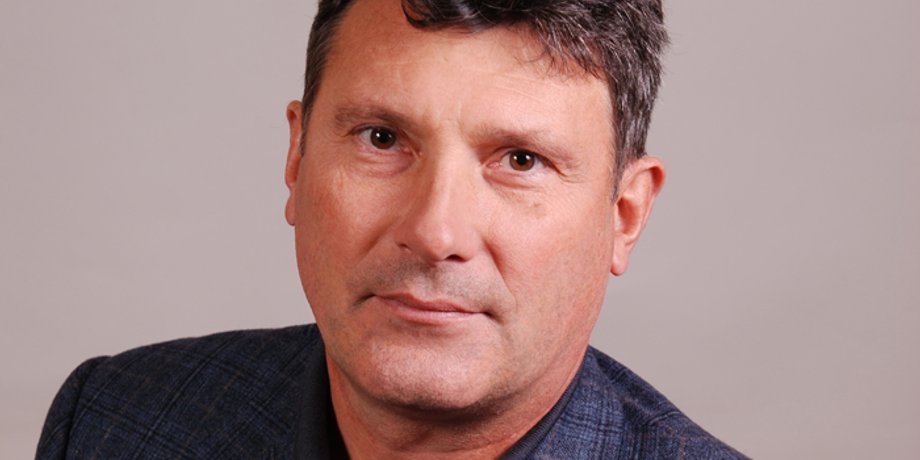 Геннадий Выходцев