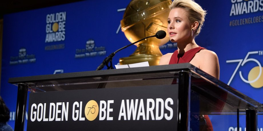 Кристен Белл объявляет номинантов / Фото: goldenglobes.com