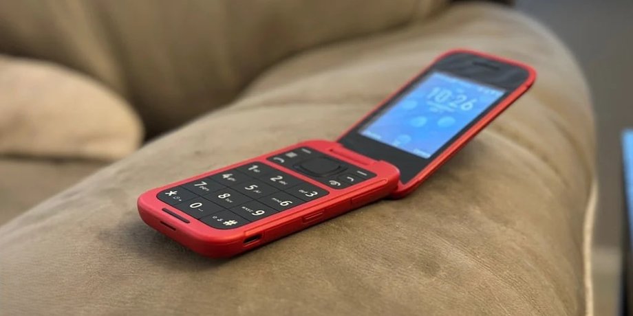Кнопочный телефон Nokia 2780 Flip
