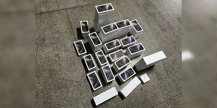 Apple, контрабанда, смартфоны, iPhone