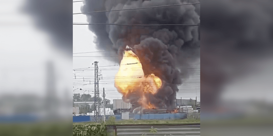 Нижний Новгород пожар, горит химзавод, пожар химзавод, взорвалась цистерна, взрыв цистерны, пожар на химзаводе Нижний Новгород