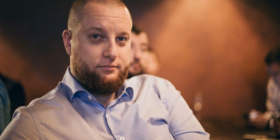 Андрей Ставницер