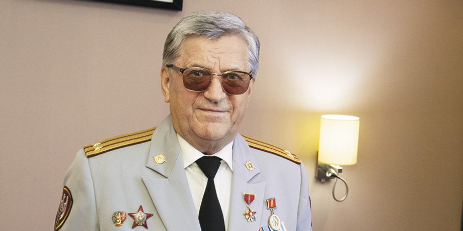 Олександр Тихонов