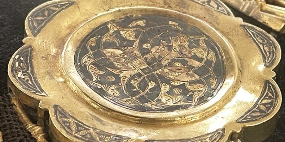 археологи, археология, пояс, золото, Ани, Турция, Карс, ЮНЕСКО, музей, находка, раскопки, история, средневековье