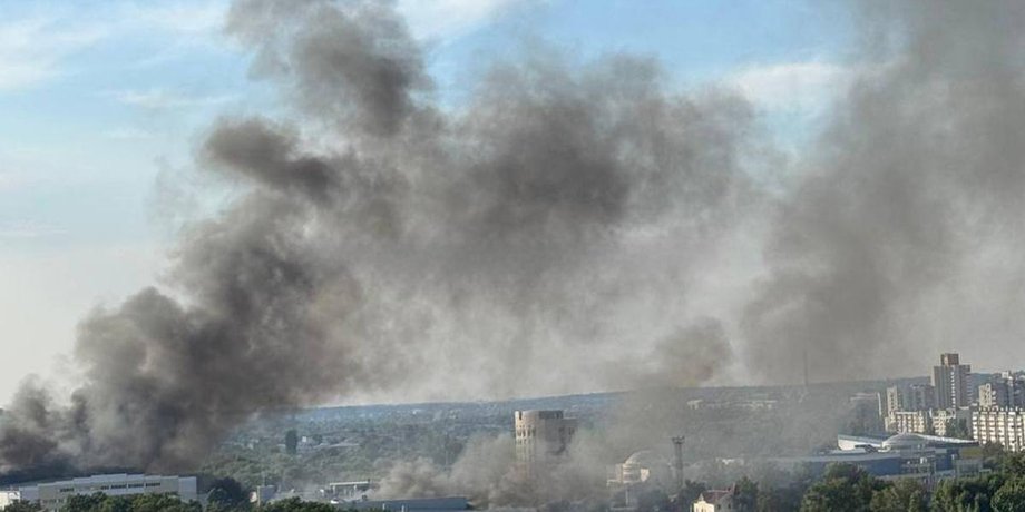 Пожежа в Бєлгороді після ракетного удару